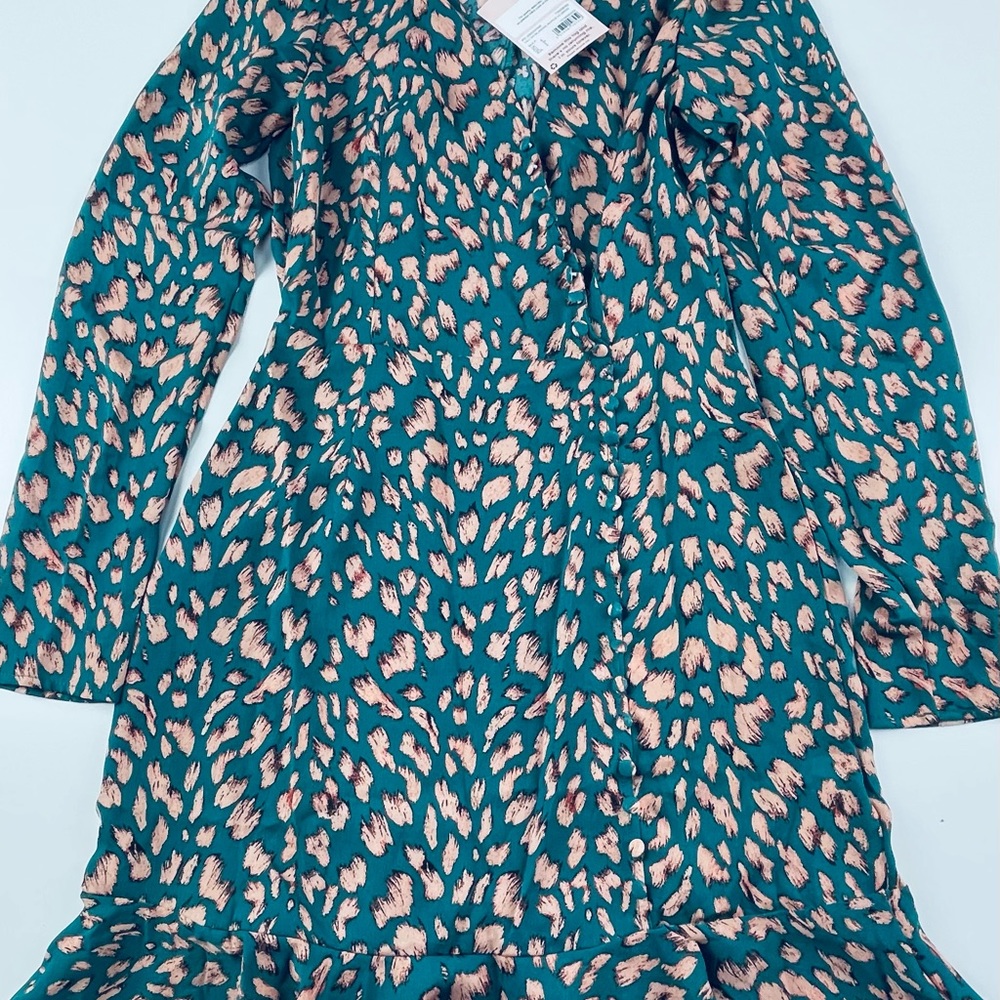 TALL SATIN ANIMAL RUFFLE IS DRESS
MULT